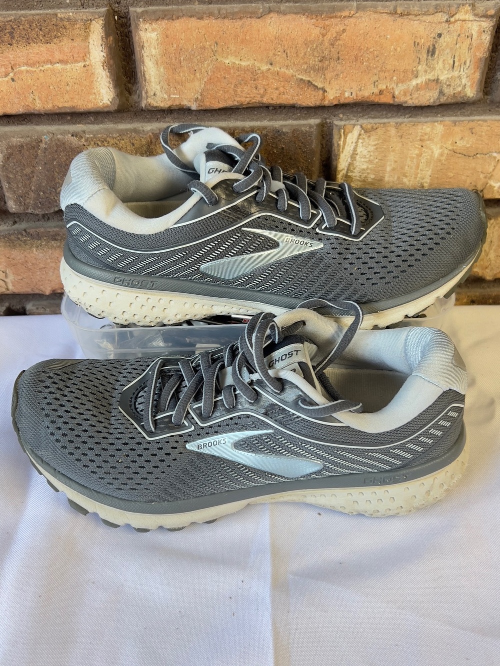 Brooks Ghost Women's Running Shoes - Gray it doesn’t have a size a but it’s a#6